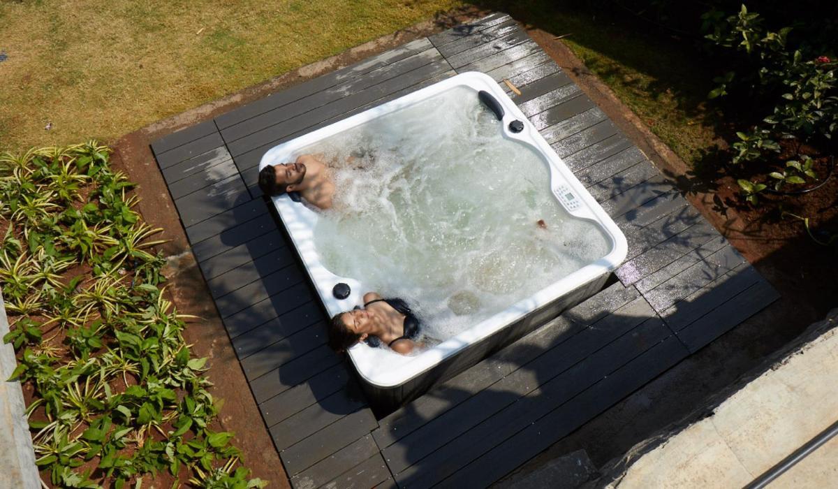 Viveda Wellness Resort ナーシク エクステリア 写真
